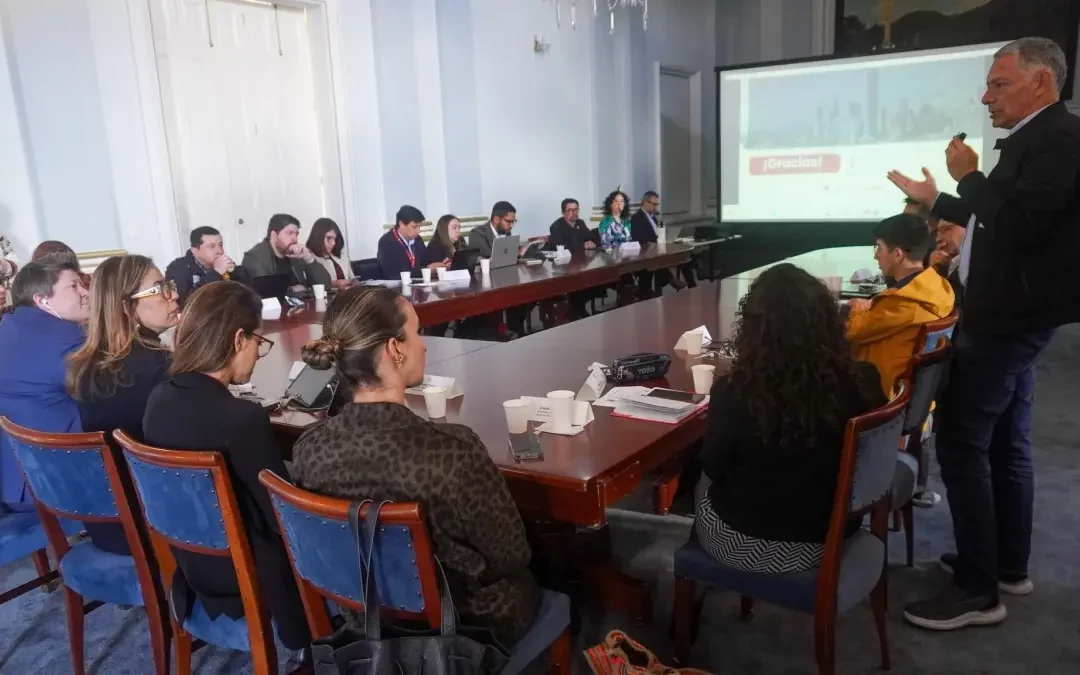 Bogotá implementará inteligencia artificial para proteger a la primera infancian de la mano de Bloomberg Philanthropies City Data Alliance.